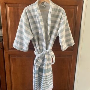 Magnolia Hearth and Hand robe